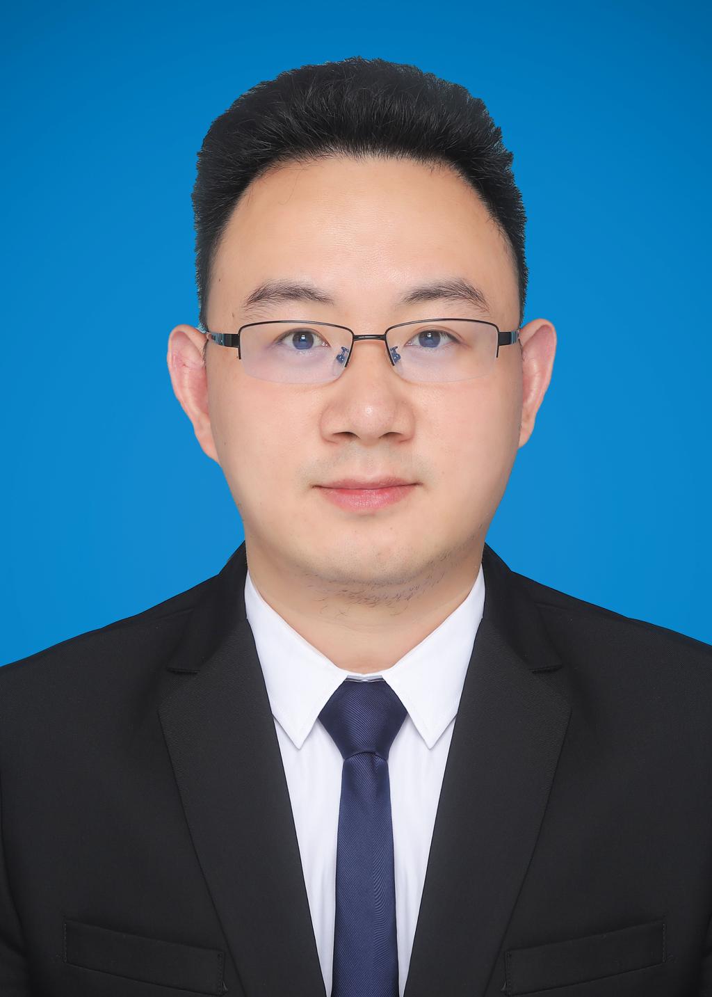 严斌剑.jpg