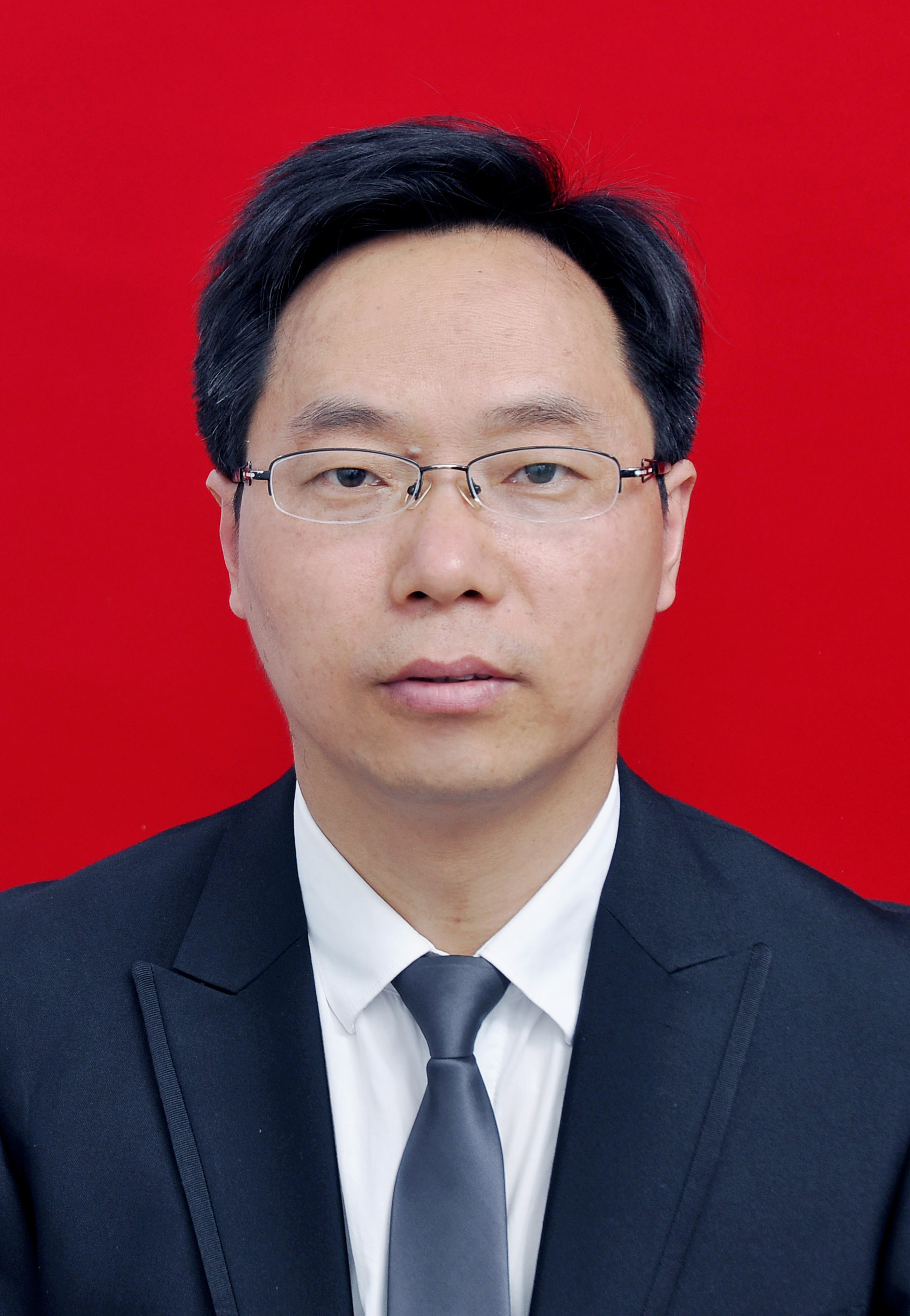 4陆永胜-智库专家二寸证件照-中国特色社会主义发展研究院2025.4.17.JPG