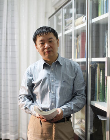 郭晓鸣.jpg