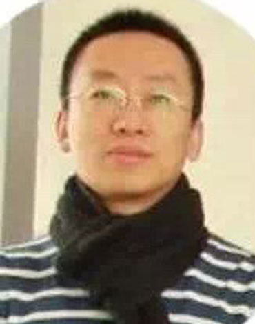 李岩松.jpg