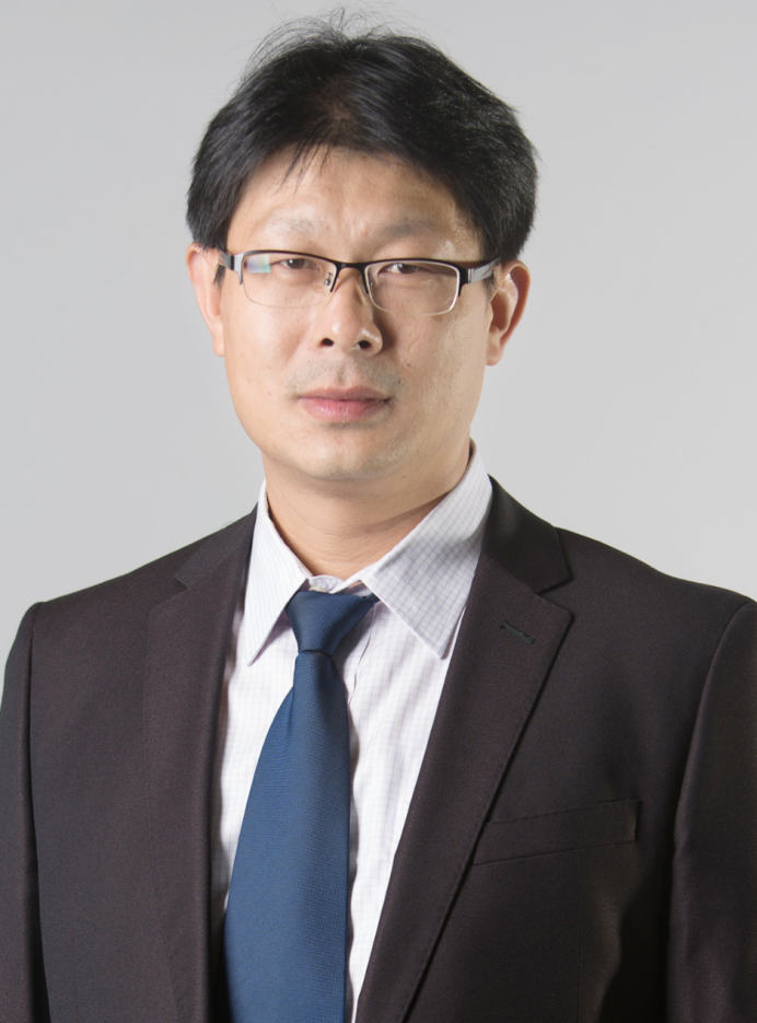 王建华教授 照片.png